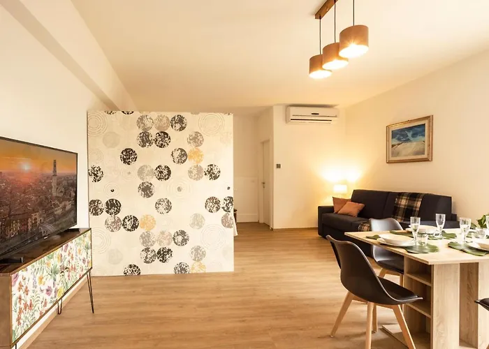 Borgoroma - Business & Residence